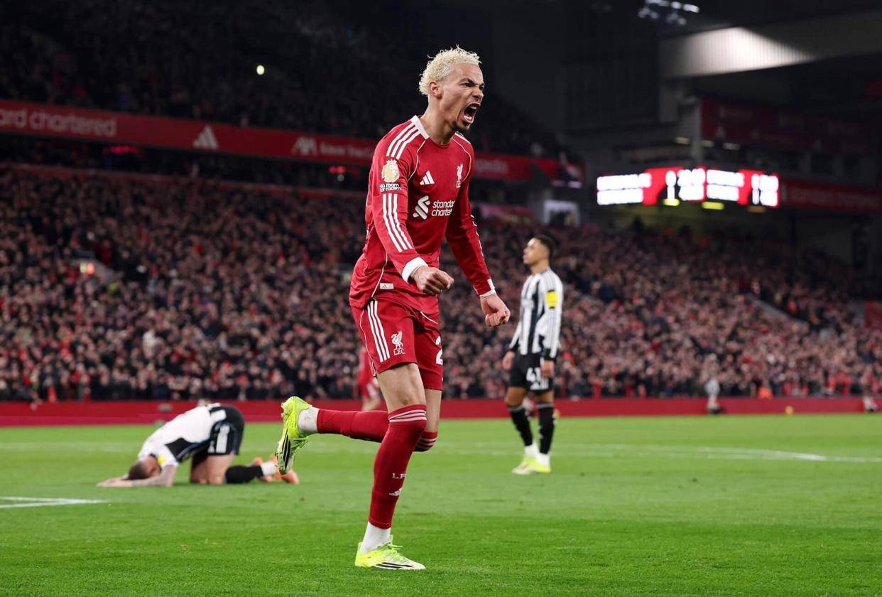 开云-哈兰德与90激战SKT分钟曼联围绕社区盾刷新队史纪录，穆古鲁扎在利物浦比赛中逆转直接炸裂的简单介绍-开云